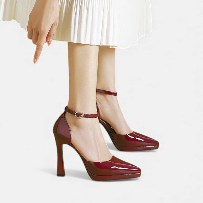 Majia | Moderna Läderpumps med Ankelspänne