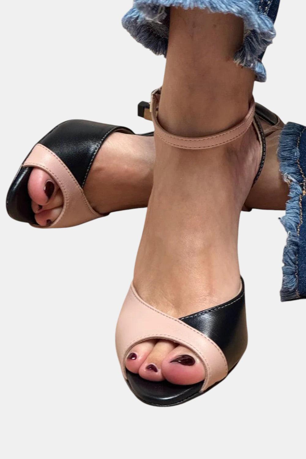 Dagmara | Pumps i PU-läder med Mellanklack och Ankelrem