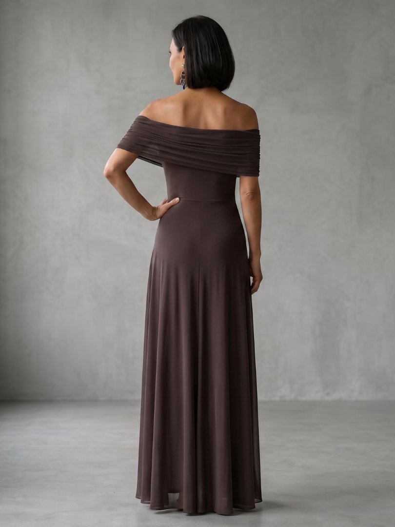 Juni | Off-Shoulder Draperat Midikjol