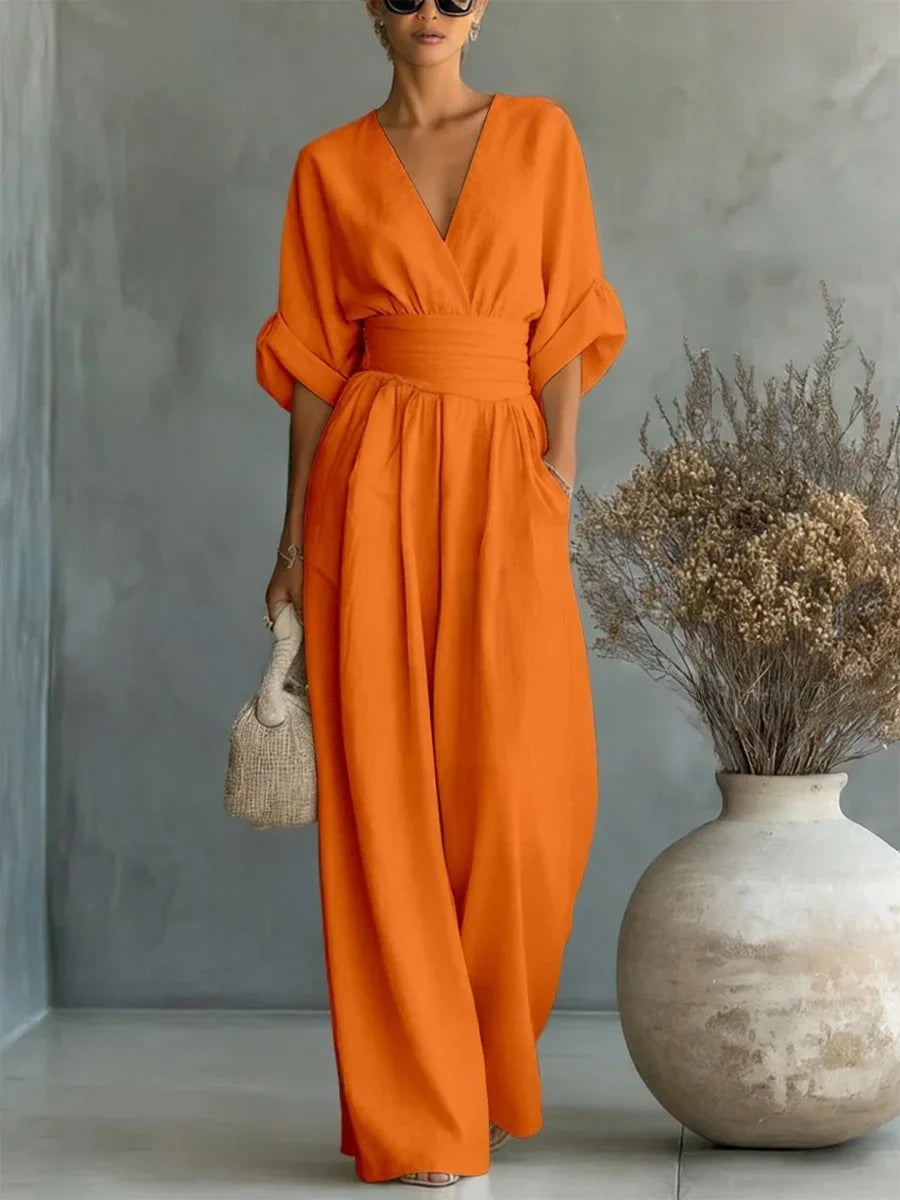 Elegant jumpsuit med V-ringning och hög midja