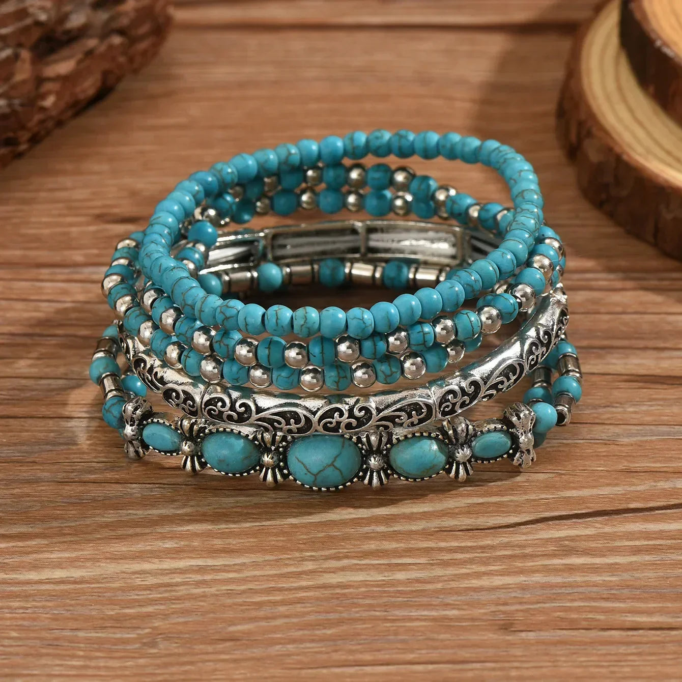 Boho armband med turkosa pärlor
