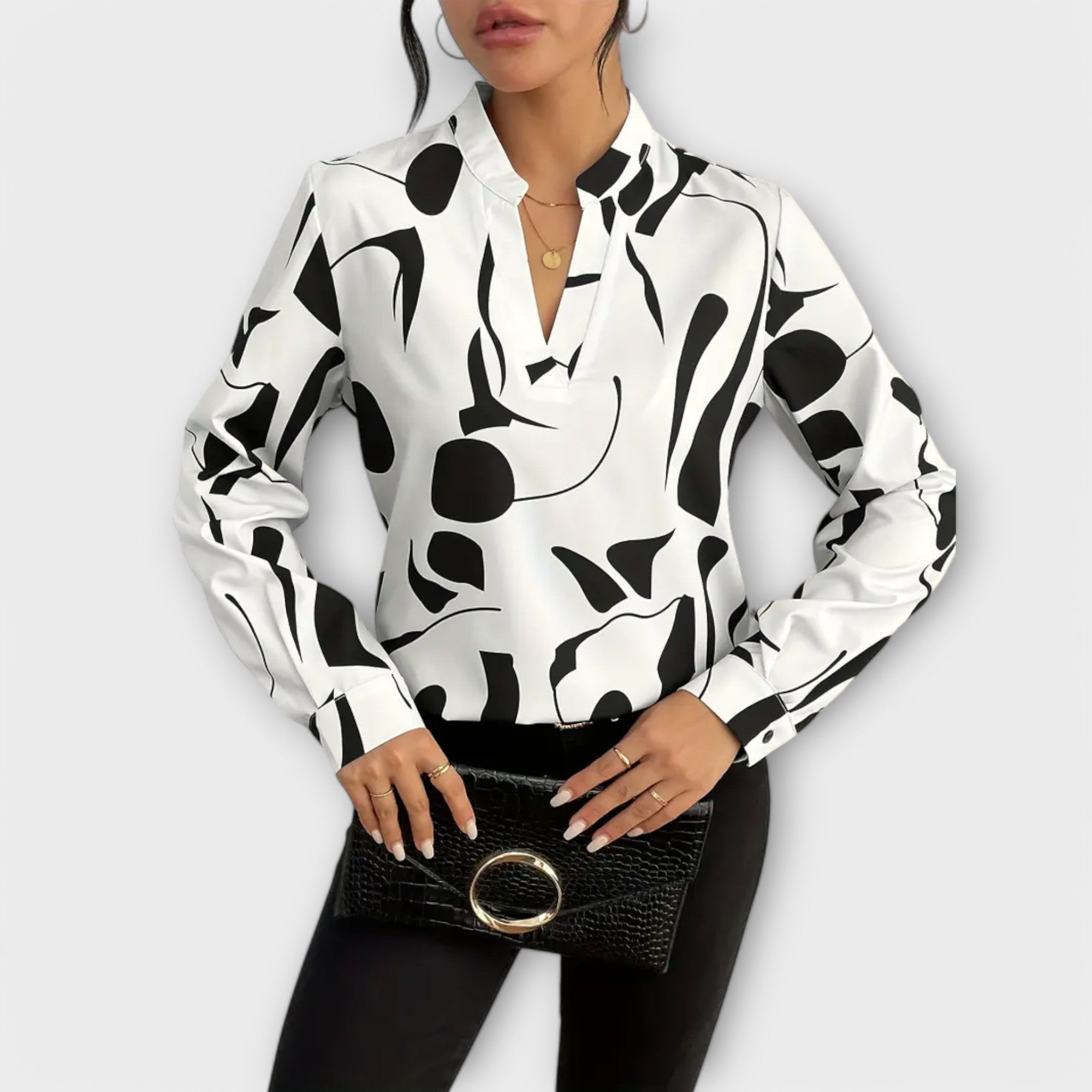 Lara™ Elegant Blus Med Design