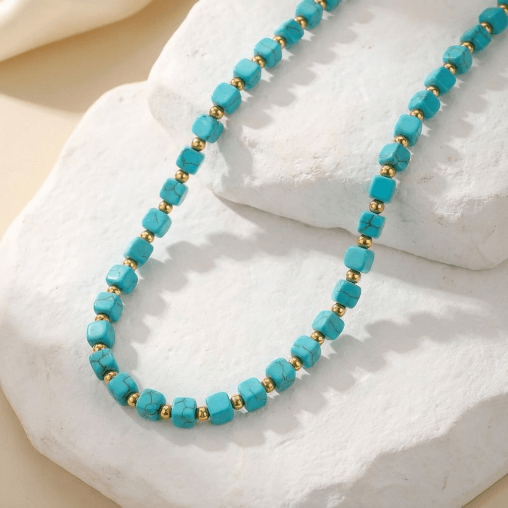 Turkos Pärl- & Guld Accent Halsband
